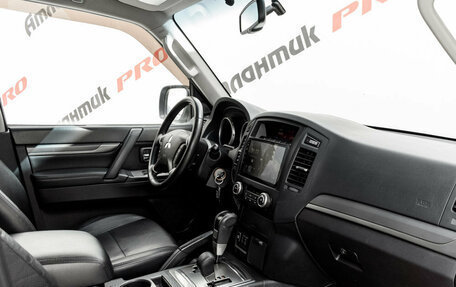 Mitsubishi Pajero IV, 2011 год, 1 930 000 рублей, 14 фотография