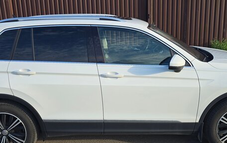 Volkswagen Tiguan II, 2018 год, 2 650 000 рублей, 6 фотография