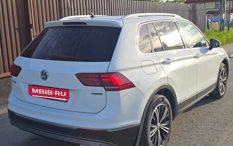 Volkswagen Tiguan II, 2018 год, 2 650 000 рублей, 11 фотография