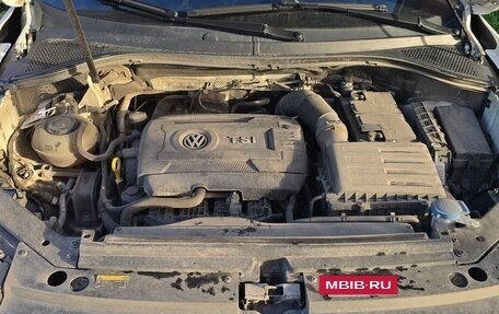 Volkswagen Tiguan II, 2018 год, 2 650 000 рублей, 10 фотография