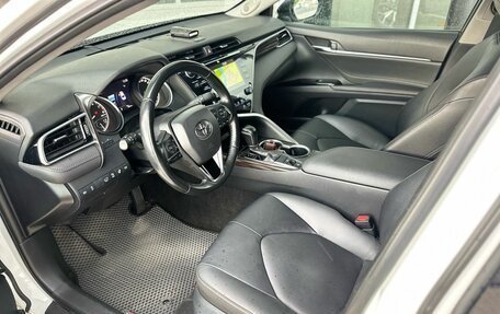 Toyota Camry, 2020 год, 3 300 000 рублей, 14 фотография