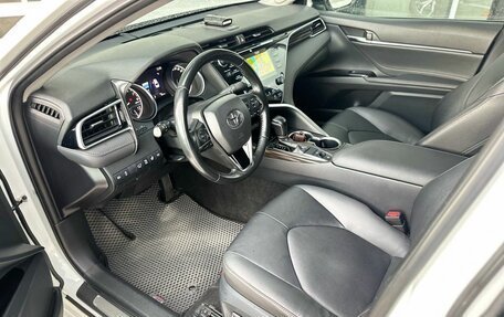 Toyota Camry, 2020 год, 3 300 000 рублей, 12 фотография