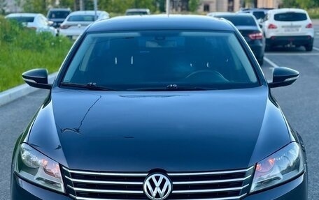 Volkswagen Passat B7, 2011 год, 930 000 рублей, 2 фотография