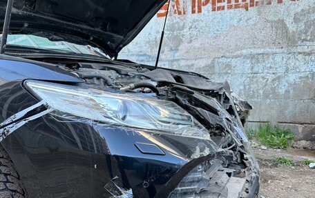 Toyota Camry, 2018 год, 2 100 000 рублей, 3 фотография