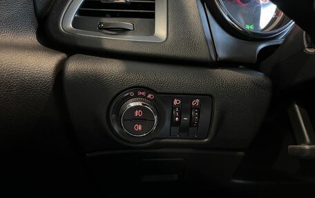 Opel Astra J, 2013 год, 722 000 рублей, 32 фотография