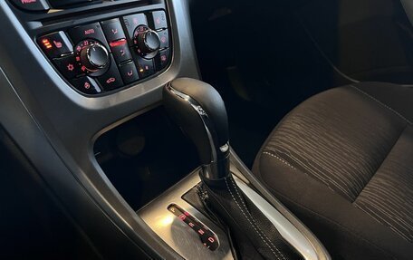 Opel Astra J, 2013 год, 722 000 рублей, 31 фотография