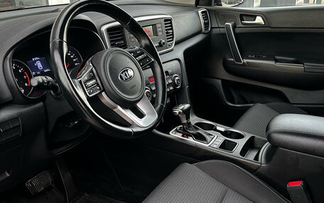 KIA Sportage IV рестайлинг, 2019 год, 2 420 000 рублей, 9 фотография