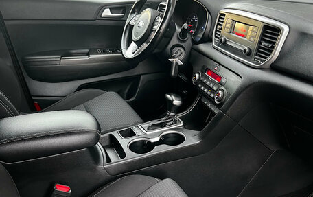 KIA Sportage IV рестайлинг, 2019 год, 2 420 000 рублей, 12 фотография