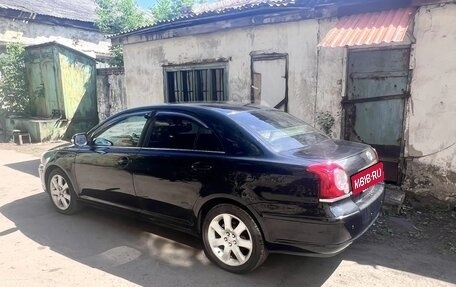 Toyota Avensis III рестайлинг, 2006 год, 800 000 рублей, 3 фотография