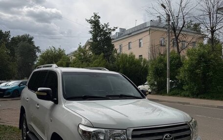 Toyota Land Cruiser 200, 2011 год, 2 900 000 рублей, 3 фотография