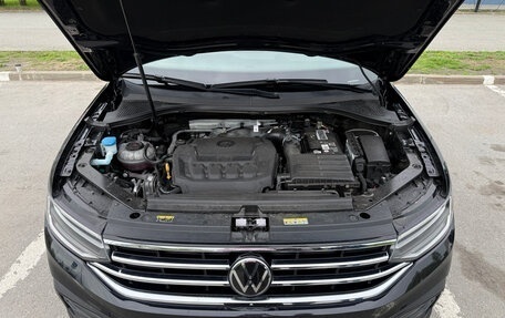 Volkswagen Tiguan II, 2022 год, 4 199 000 рублей, 6 фотография