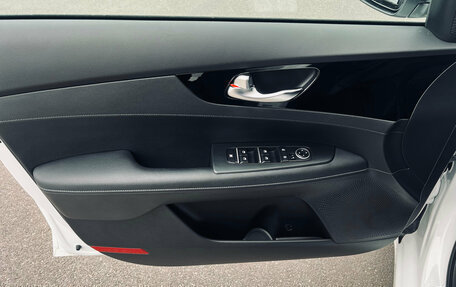 KIA Cerato IV, 2022 год, 2 420 000 рублей, 9 фотография