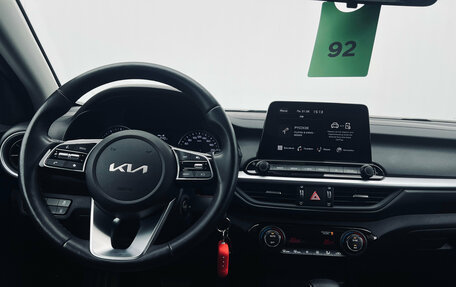 KIA Cerato IV, 2022 год, 2 420 000 рублей, 15 фотография