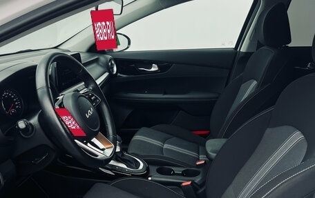 KIA Cerato IV, 2022 год, 2 420 000 рублей, 10 фотография