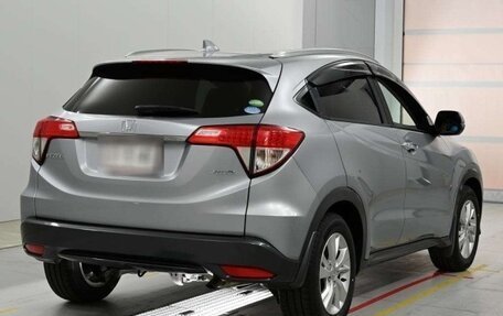 Honda Vezel, 2018 год, 1 540 000 рублей, 2 фотография