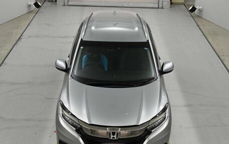 Honda Vezel, 2018 год, 1 540 000 рублей, 6 фотография