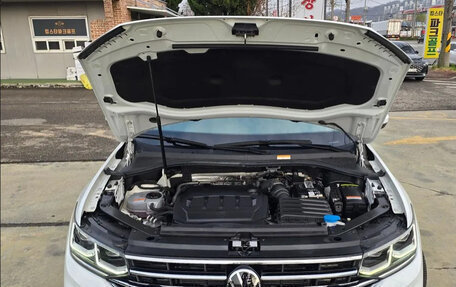 Volkswagen Tiguan II, 2021 год, 2 295 000 рублей, 5 фотография