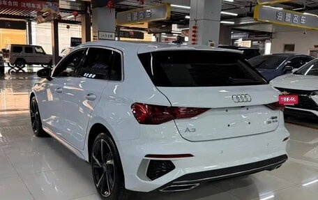 Audi A3, 2023 год, 2 100 000 рублей, 11 фотография