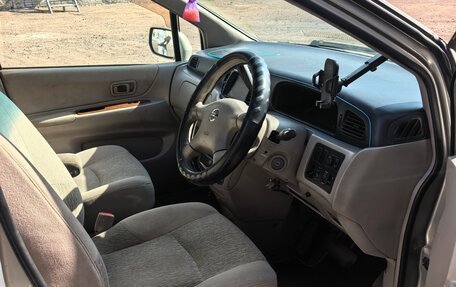 Nissan Liberty, 2002 год, 410 000 рублей, 16 фотография