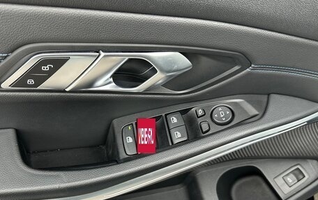 BMW 3 серия, 2019 год, 3 999 999 рублей, 24 фотография