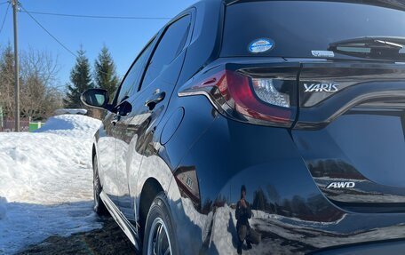 Toyota Yaris, 2021 год, 1 470 000 рублей, 3 фотография
