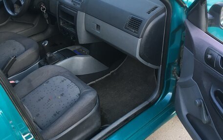 Skoda Fabia I, 2002 год, 140 000 рублей, 16 фотография