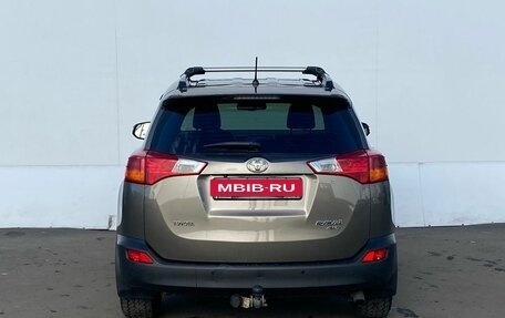 Toyota RAV4, 2013 год, 1 920 000 рублей, 6 фотография
