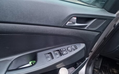 Hyundai Tucson III, 2016 год, 1 180 000 рублей, 7 фотография