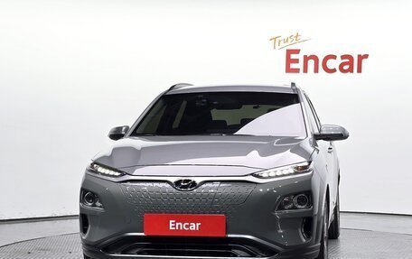 Hyundai Kona I, 2020 год, 1 800 000 рублей, 3 фотография