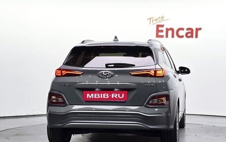 Hyundai Kona I, 2020 год, 1 800 000 рублей, 4 фотография