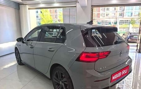 Volkswagen Golf VIII, 2023 год, 2 000 000 рублей, 7 фотография
