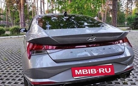 Hyundai Elantra, 2021 год, 1 565 000 рублей, 3 фотография