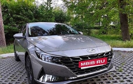 Hyundai Elantra, 2021 год, 1 565 000 рублей, 2 фотография