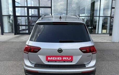 Volkswagen Tiguan II, 2021 год, 3 515 000 рублей, 6 фотография