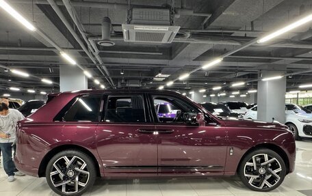 Rolls-Royce Cullinan, 2025 год, 67 760 000 рублей, 2 фотография