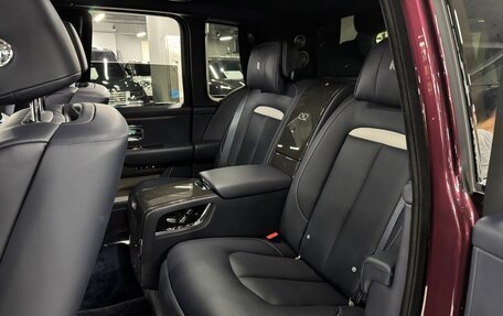 Rolls-Royce Cullinan, 2025 год, 67 760 000 рублей, 13 фотография