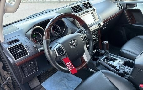 Toyota Land Cruiser Prado 150 рестайлинг 2, 2015 год, 3 990 000 рублей, 16 фотография