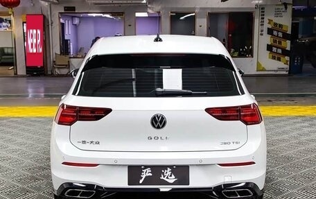 Volkswagen Golf VIII, 2023 год, 1 980 000 рублей, 5 фотография