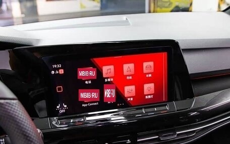 Volkswagen Golf VIII, 2023 год, 1 980 000 рублей, 15 фотография