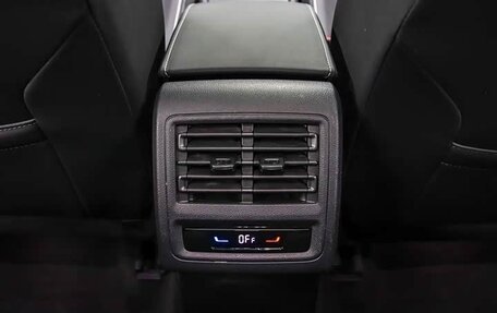 Volkswagen Golf VIII, 2023 год, 1 980 000 рублей, 20 фотография