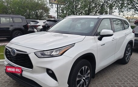 Toyota Highlander, 2022 год, 5 095 000 рублей, 3 фотография