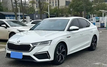 Skoda Octavia IV, 2022 год, 1 700 000 рублей, 1 фотография