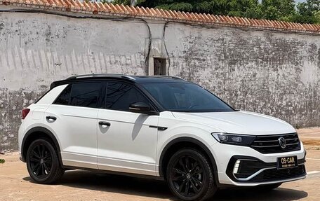 Volkswagen T-Roc I, 2022 год, 1 530 000 рублей, 3 фотография