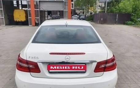 Mercedes-Benz E-Класс, 2012 год, 1 900 000 рублей, 5 фотография