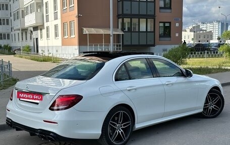 Mercedes-Benz E-Класс, 2016 год, 2 230 000 рублей, 8 фотография