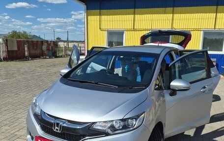 Honda Fit III, 2017 год, 950 000 рублей, 5 фотография