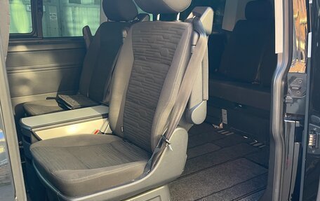 Volkswagen Multivan T6 рестайлинг, 2020 год, 5 950 000 рублей, 8 фотография