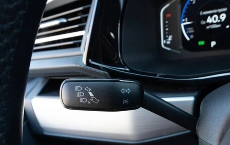 Volkswagen Multivan T6 рестайлинг, 2020 год, 5 950 000 рублей, 17 фотография
