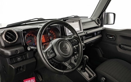 Suzuki Jimny, 2020 год, 2 640 000 рублей, 15 фотография