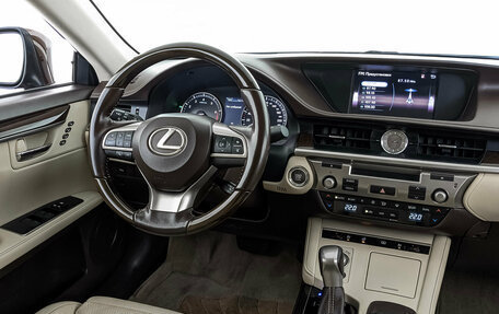 Lexus ES VII, 2015 год, 2 750 000 рублей, 29 фотография